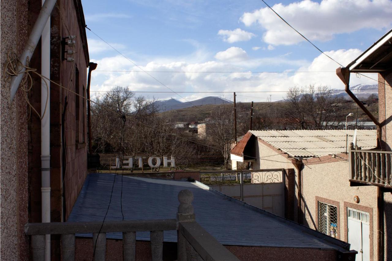 Tatev Shinuhayr Hotel' Eksteriør billede